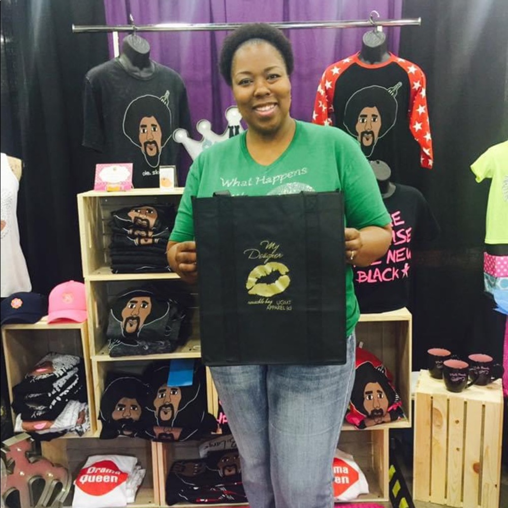 TWO bags FOR the price of ONE. Ladies black fashionable reusable tote bags. - Picture 2 of 5
